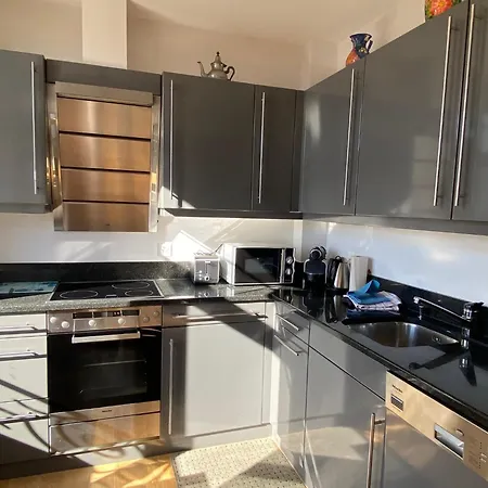 Appartamento Cozy Swiss Getaway With Mountain Views *