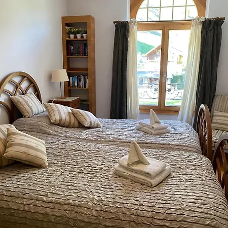 Cozy Swiss Getaway With Mountain Views