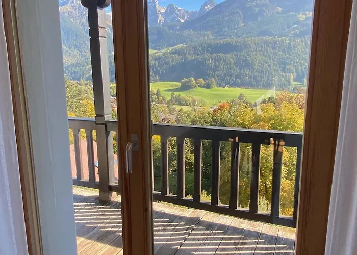 Lejlighed Cozy Swiss Getaway With Mountain Views Château-d'Oex