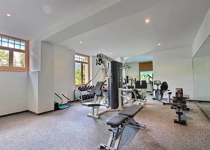 Cozy Swiss Getaway With Mountain Views Lejlighed *